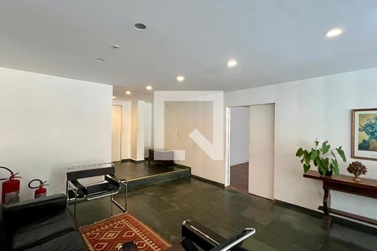 Hall de entrada de apartamento para alugar com 3 quartos, 120m² em Pinheiros, São Paulo