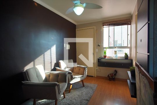 Sala de apartamento para alugar com 2 quartos, 40m² em Rubem Berta, Porto Alegre