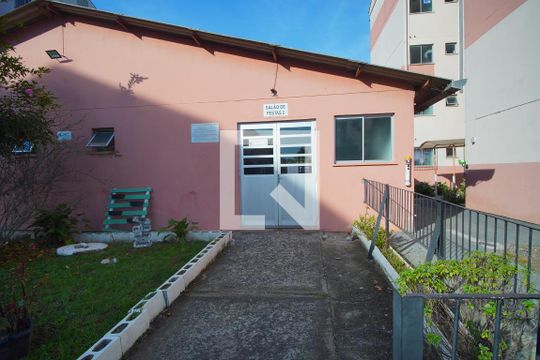 Área Comum - Salão de Festas de apartamento para alugar com 2 quartos, 40m² em Rubem Berta, Porto Alegre