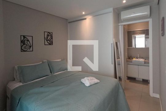 Quarto 1 de apartamento para alugar com 1 quarto, 42m² em Gonzaga, Santos