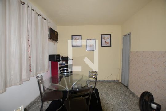 Kitnet/Studio para alugar com 1 quarto, 30m² em Irajá , Rio de Janeiro