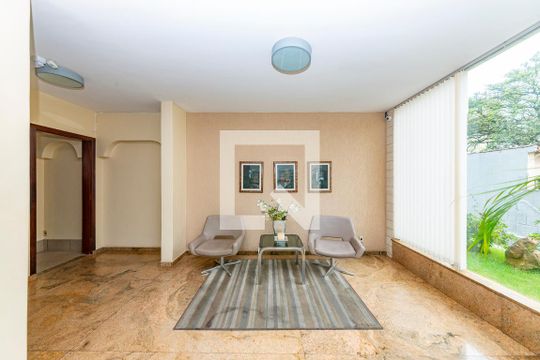 Hall de entrada de apartamento à venda com 4 quartos, 440m² em Santo Antônio, Belo Horizonte