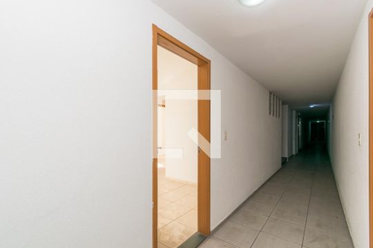 Área comum - Entrada do imóvel de apartamento para alugar com 2 quartos, 78m² em Parada de Lucas, Rio de Janeiro