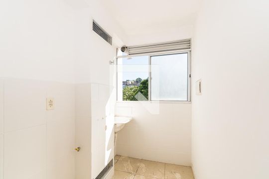 Área de Serviço de apartamento para alugar com 2 quartos, 78m² em Parada de Lucas, Rio de Janeiro