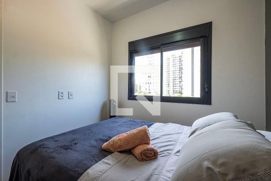 Suíte de apartamento para alugar com 1 quarto, 24m² em Pinheiros, São Paulo