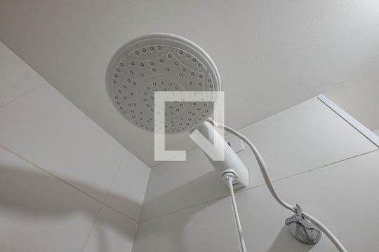 Banheiro da Suíte de apartamento para alugar com 1 quarto, 24m² em Pinheiros, São Paulo