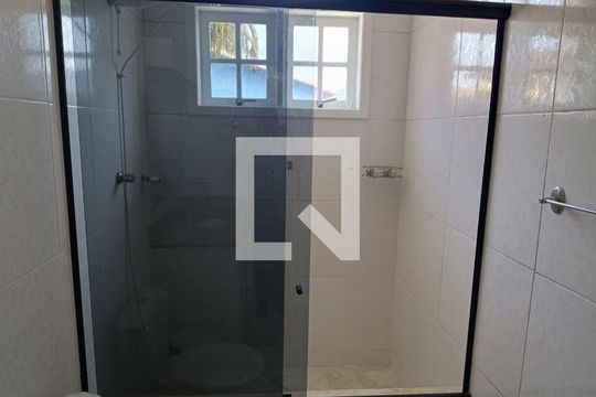 Casa à venda com 3 quartos, 351m² em Piratininga, Niterói
