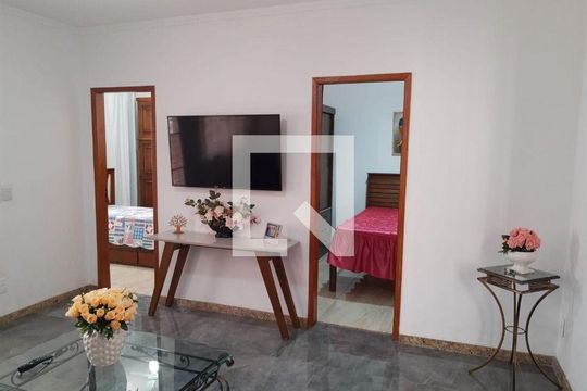 Casa à venda com 3 quartos, 177m² em São Lourenço, Niterói