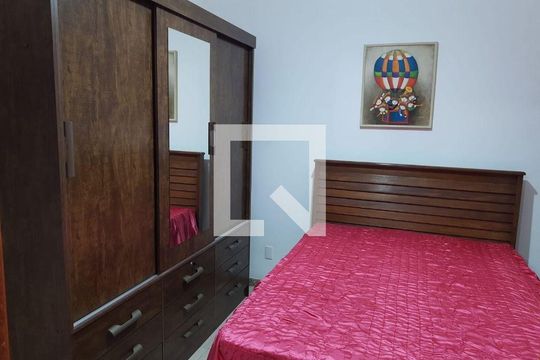 Casa à venda com 3 quartos, 177m² em São Lourenço, Niterói