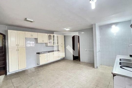 Casa à venda com 5 quartos, 325m² em Camboinhas, Niterói