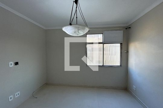 Sala de apartamento à venda com 2 quartos, 48m² em Irajá, Rio de Janeiro