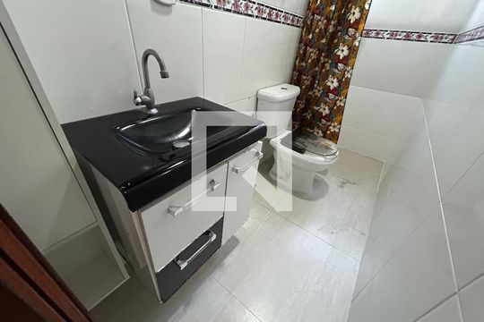 Banheiro de apartamento à venda com 2 quartos, 48m² em Irajá, Rio de Janeiro