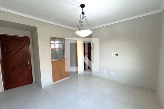 Sala de apartamento à venda com 2 quartos, 48m² em Irajá, Rio de Janeiro