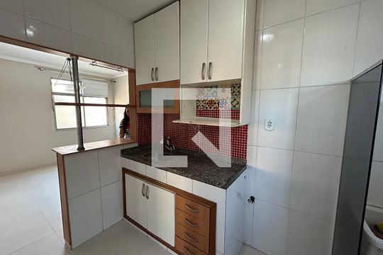 Cozinha de apartamento à venda com 2 quartos, 48m² em Irajá, Rio de Janeiro