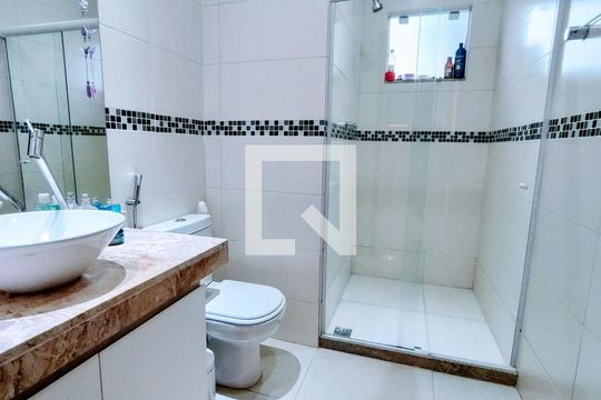 Casa à venda com 3 quartos, 216m² em Camboinhas, Niterói