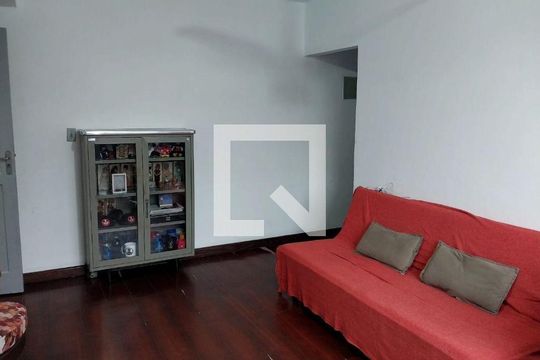 Casa à venda com 5 quartos, 256m² em Barreto, Niterói