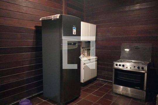 Casa à venda com 4 quartos, 145m² em Itaipu, Niterói