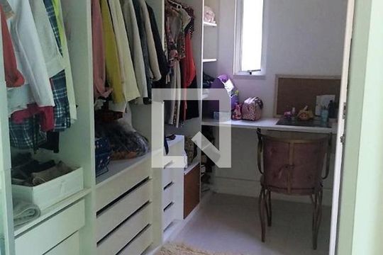 Casa à venda com 3 quartos, 220m² em Itaipu, Niterói