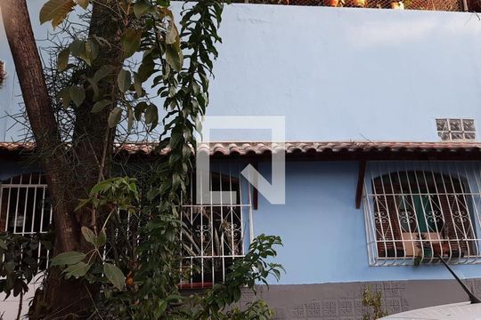 Casa à venda com 3 quartos, 48m² em Centro, Niterói