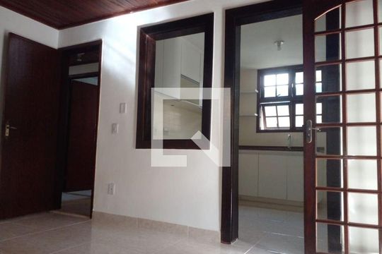 Casa à venda com 5 quartos, 340m² em Itaipu, Niterói