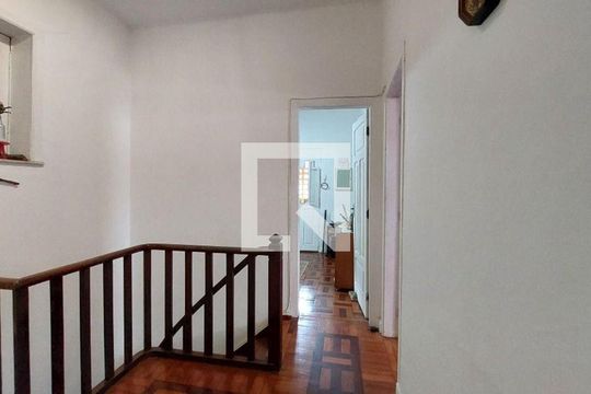 Casa à venda com 3 quartos, 140m² em Ingá, Niterói