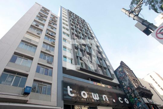 Fachada de kitnet/studio para alugar com 1 quarto, 26m² em Centro Histórico, Porto Alegre