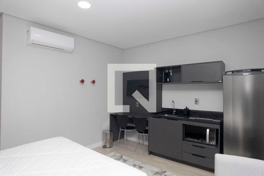 Studio - Sala/Quarto/Cozinha de kitnet/studio para alugar com 1 quarto, 26m² em Centro Histórico, Porto Alegre