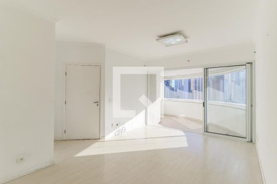Apartamento para alugar com 4 quartos, 138m² em Brooklin, São Paulo