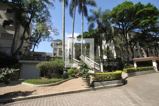 Fachada de apartamento à venda com 2 quartos, 76m² em Vila Sofia, São Paulo