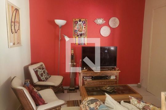 Casa à venda com 3 quartos, 140m² em Engenho do Mato, Niterói