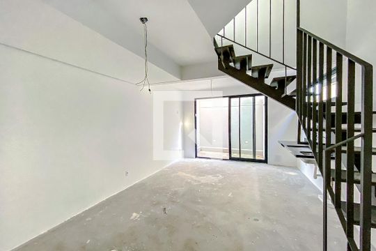 Sala/Cozinha de casa de condomínio à venda com 2 quartos, 104m² em Vila Mariana, São Paulo