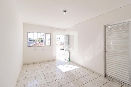Casa para alugar com 2 quartos, 80m² em Km 18, Osasco
