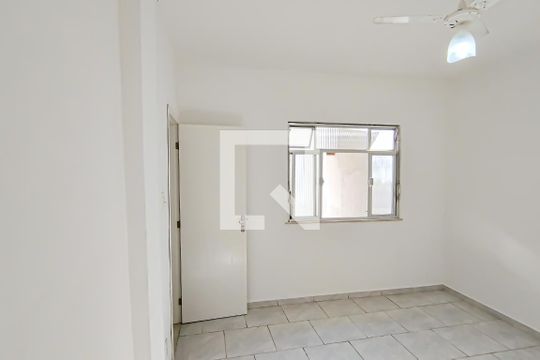 quarto de casa para alugar com 1 quarto, 60m² em Curicica, Rio de Janeiro