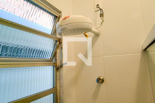 banheiro de casa para alugar com 1 quarto, 60m² em Curicica, Rio de Janeiro