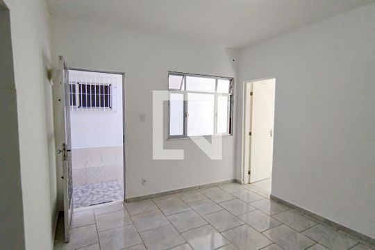 sala de casa para alugar com 1 quarto, 60m² em Curicica, Rio de Janeiro