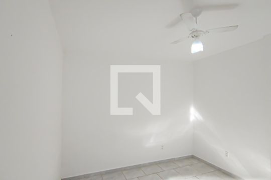 quarto de casa para alugar com 1 quarto, 60m² em Curicica, Rio de Janeiro