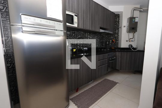 Cozinha de apartamento para alugar com 3 quartos, 74m² em Vila Prudente, São Paulo