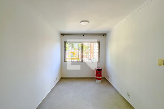 Sala de apartamento para alugar com 2 quartos, 51m² em Vila Invernada, São Paulo