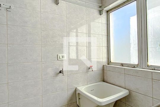 Área de Serviço de apartamento para alugar com 2 quartos, 51m² em Vila Invernada, São Paulo