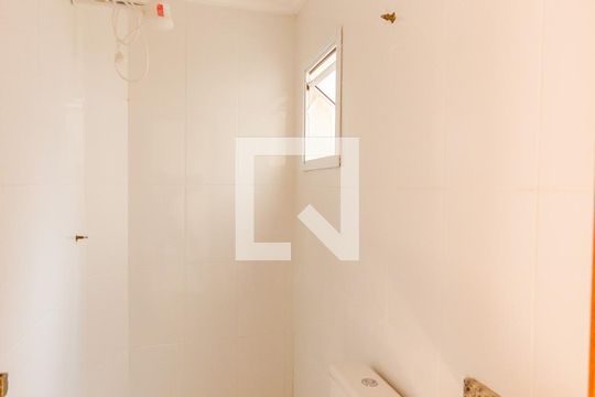 Banheiro de apartamento à venda com 2 quartos, 60m² em Vila Guiomar, Santo André