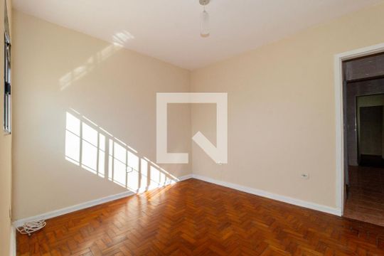 Sala de casa para alugar com 1 quarto, 50m² em Vila Bertioga, São Paulo