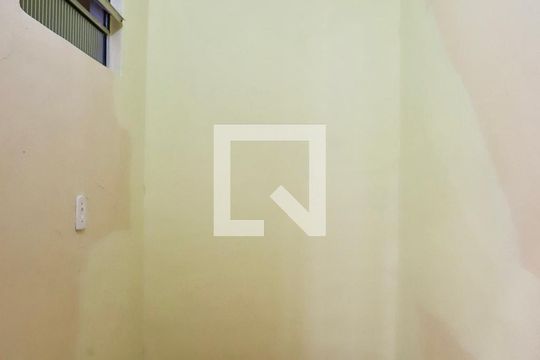 Closet de casa à venda com 2 quartos, 220m² em Vila Santa Clara , São Paulo
