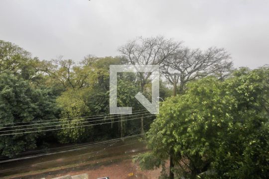 Vista de casa à venda com 5 quartos, 650m² em Parque Santa Fé, Porto Alegre