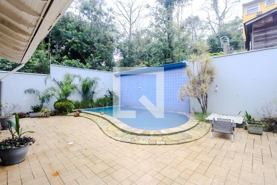 Piscina de casa à venda com 5 quartos, 650m² em Parque Santa Fé, Porto Alegre