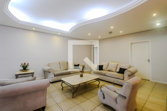 Sala de casa à venda com 5 quartos, 650m² em Parque Santa Fé, Porto Alegre