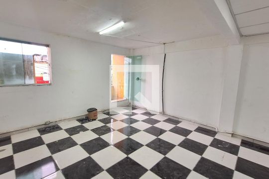 Casa para alugar com 1 quarto, 70m² em Jardim Primavera, Duque de Caxias