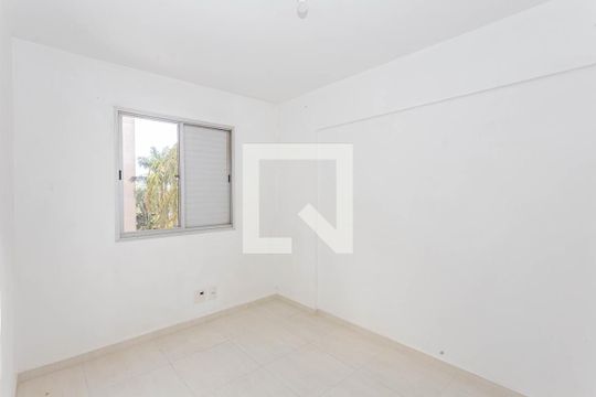 Quarto 1 de apartamento à venda com 2 quartos, 52m² em Vila Vermelha, São Paulo