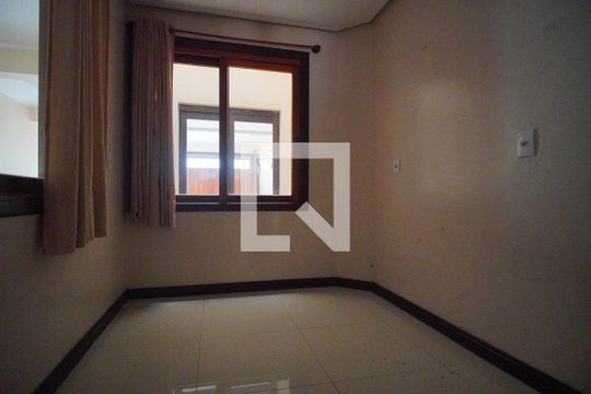 Quarto de Serviço de casa para alugar com 4 quartos, 370m² em Jardim Itu, Porto Alegre
