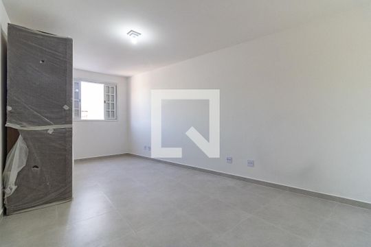 Quarto 1 de casa para alugar com 2 quartos, 90m² em Aclimação, São Paulo