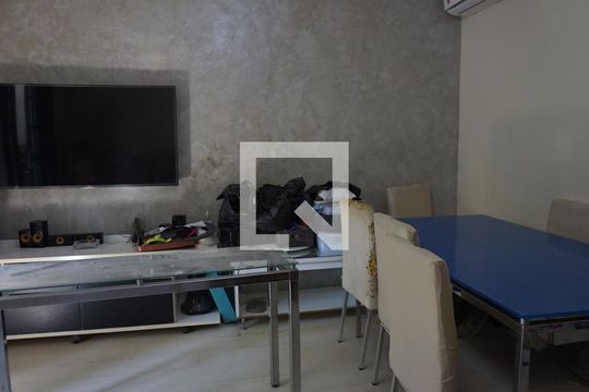 Sala de casa à venda com 5 quartos, 270m² em Anil, Rio de Janeiro